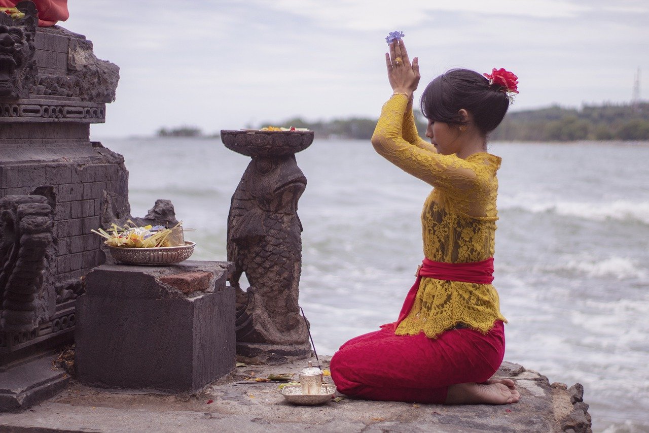 A daily ritual - Experience the Authentic Bali Culture